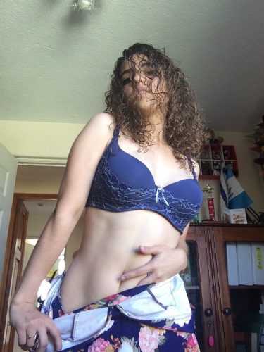 Kale(demre) Yeni Escort Şennur Tecrübe Kazanmak İstiyor