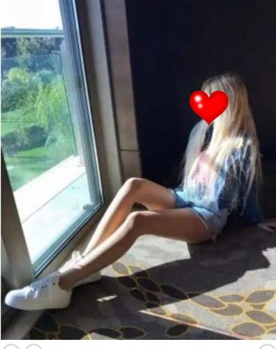 Bakarak Bitmeyen Seksilik Hülya’da Var