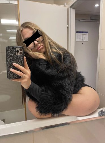 Döşemealtı Escort İrem Yatağında Bekliyor