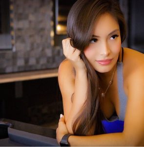 Uzun Islak Öpüşmelere Kepez Escort