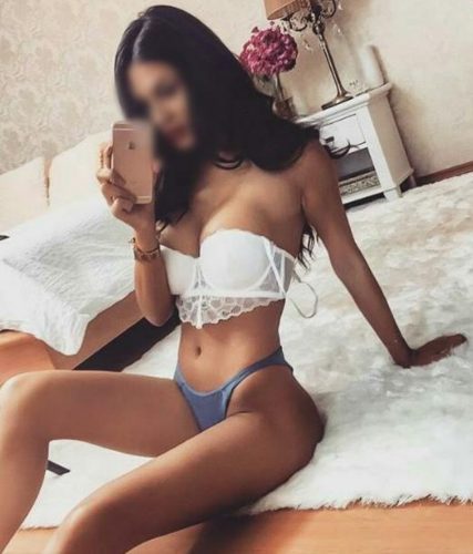 Escort Bayan İnci Görüşme Yapmayı İstiyor