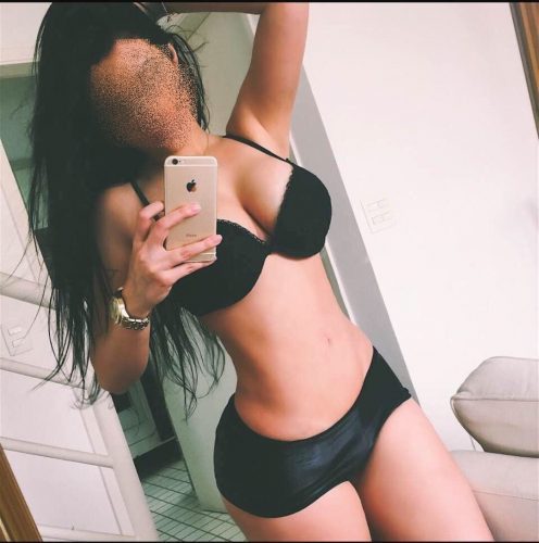 Escort Gamze Eğlenmesini İyi Biliyor