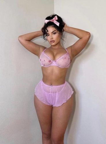 Fantezi Dünyası Geniş Antalya Escort Ezgi