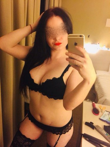 Kemer farkli seksi ukraynali escort liza 1 2 375x500 1