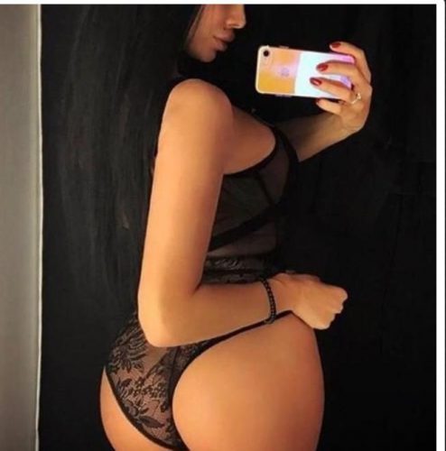 Farklılık Yaşatacak Escort İpek Birlikte Oluyor