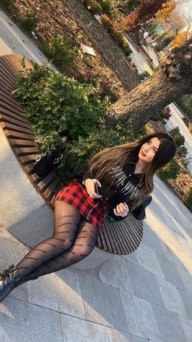 Lara Escort Naz İşini Gayet İyi Yapıyor