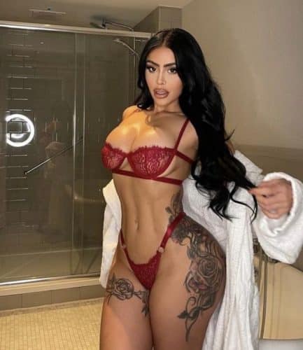 Lara Sevişen Escort Duygu İle Ön Sevişme
