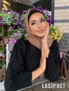 Sınırsız Sevişen Türbanlı Eskort Tülin