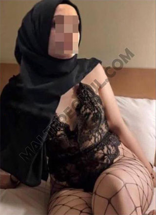 Türbanlı Escort Kadın Eva