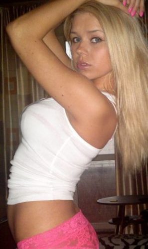 Ateşli Antalya üniversiteli escort