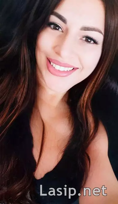 Ön Sevişme Yapan Escort Hülya Güzelliğiyle Ön Planda